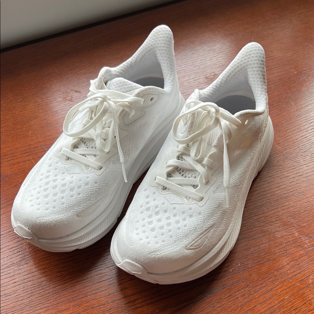 Hoka Clifton 9 7W- White